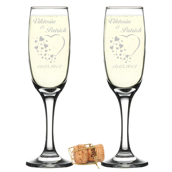 Sektglas mit kleinen Herzen graviert - Geschenk zur Hochzeit