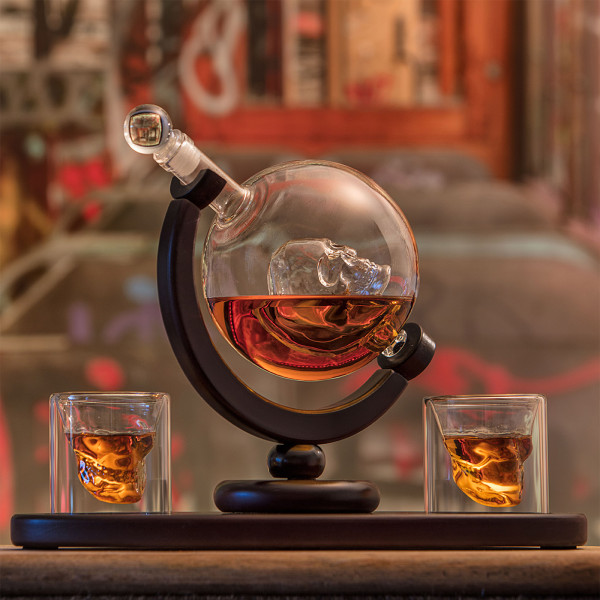 Whisky Set Glaskaraffe mit Totenkopf für Whisky